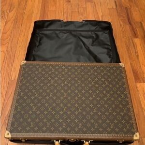 LV Louis Vuitton